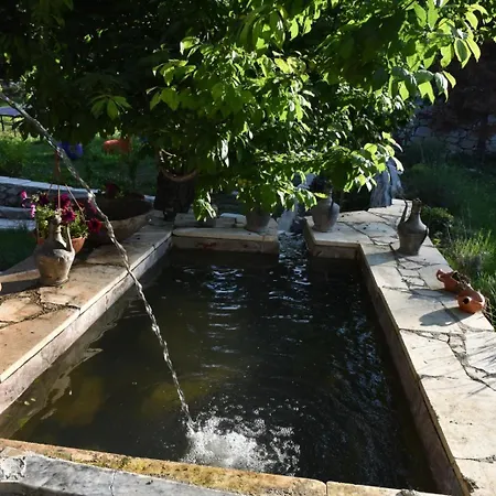 Kartapis Konak Huzurlu Ve Oezel Havuzlu Villa Kas